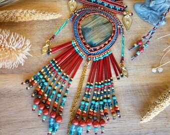 Labradorite Macrame Necklace: Handmade Boho Crystal Pendant