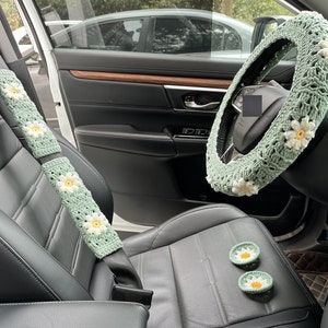 Coprivolante per auto con margherite all'uncinetto, coprivolante all'uncinetto, copricintura a forma di margherita, grazioso coprivolante, accessori per auto