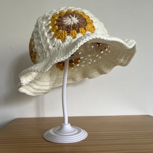 Crochet Hat,Crochet Bucket Hat,Bucket Hat,Sparkle Bucket Hat, Custom Bucket Hat,Unisex Bucket hats,Flower Bucket Hat, Gift for her