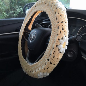 Crochet Daisy Steering Wheel Cover for women with flowers,Steering Wheel Cover,Crochet Steering Wheel Cover,Seat belt cover for car