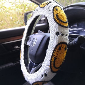 Smiling face steering wheel cover,Crochet car wheel cover,Crochet Smile face for women and men,Washable steering wheel cover,Christms gift