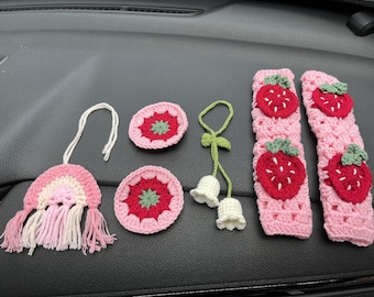 Accessori per interni auto, decorazione a forma di fragola all&#39;uncinetto, grazioso copri cintura di sicurezza, ciondolo da appendere allo specchietto auto, campanella da appendere allo specchietto auto, sottobicchiere