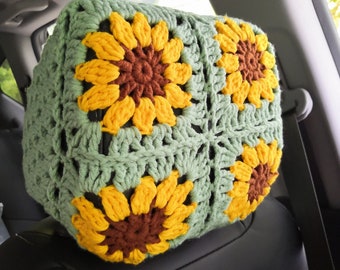 Funda de reposacabezas de coche de ganchillo con diseño de girasol: decoración para el coche hecha a mano