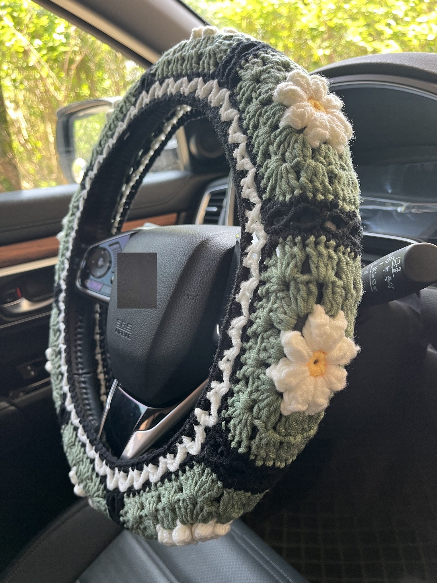  ZDCUSTOM Daisy Flower Steering Wheel Cover, 15 Inch Car Wheel  Protector Universal Automotive Decorative Accessories for Women Girls :  Automotive