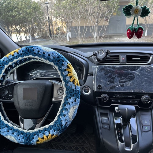 Couvre volant de voiture au crochet fait main : motif soleil et lune