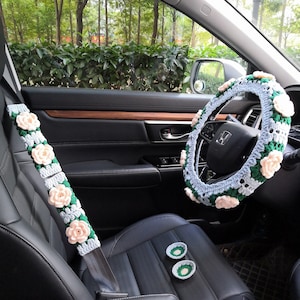 バラの花のステアリングホイールカバー、女性用かぎ針編みの車のステアリングホイールカバー、かわいいバラの花のシートベルトカバー、かぎ針編みのバラの花、車のギフト