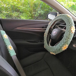 Crochet Daisy Steering Wheel Cover,Steering Wheel Cover,Daisy Seat Belt Cover,Steering Wheel Cover Crochet,Crochet car accessories for women