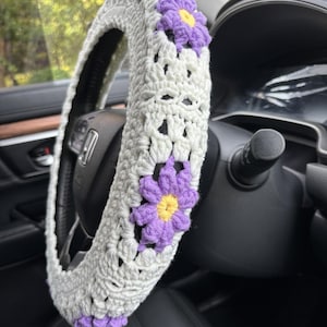 Steering Wheel Cover,Crochet Daisy Steering Wheel Covers Universal 14-15 inch,Cute Seat Belt Cover,Car interior Accessories decorations