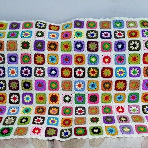 Crochet Daisy blanket ,Granny Square Blanket,Crochet Blanket handmade,Baby Blanket,Flower Afghan,Vintage afghan,Queen size crochet blanket,