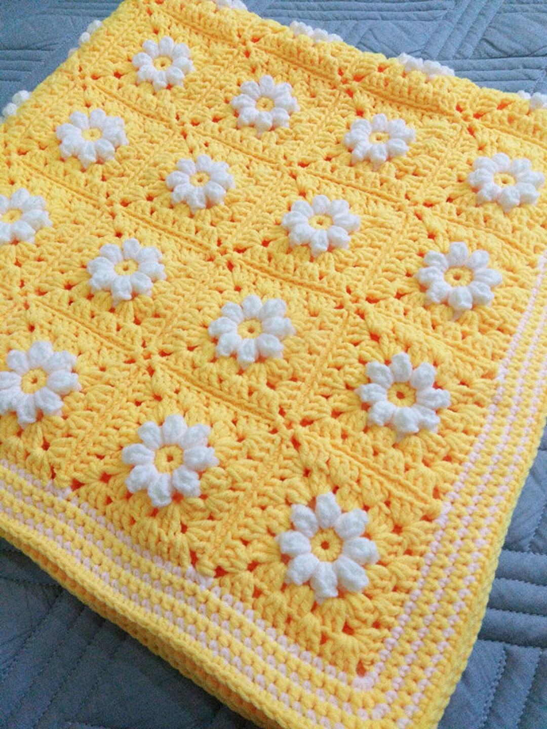 Granny Square Daisy Crochet Blanket,granny Square Blanket,handmade