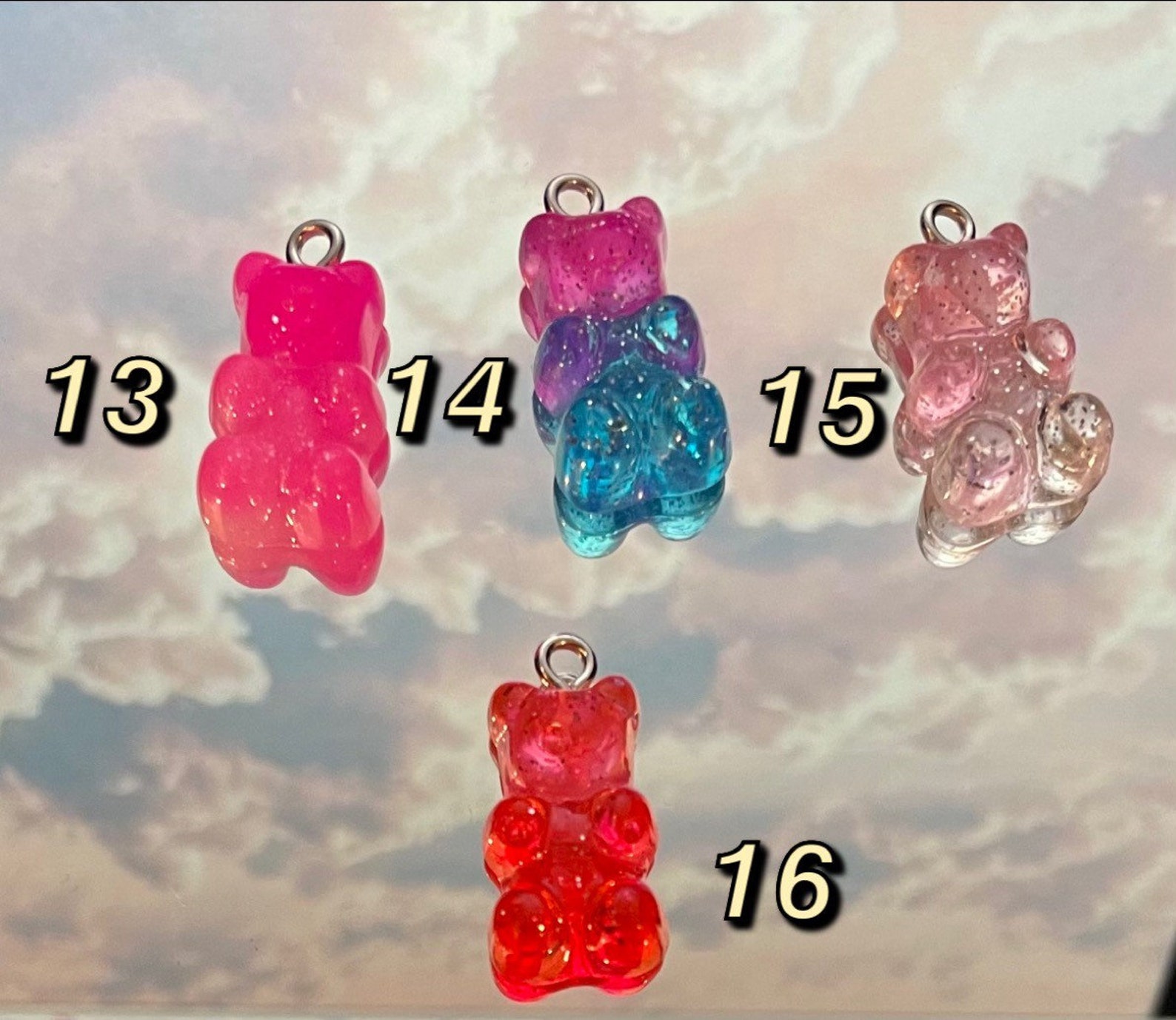 BlueBubble My Sweet Shop - Pendientes colgantes con diseño de oso de gomita roja con caja de regalo