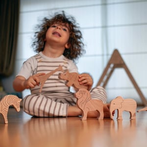 Wooden Safari Toys for Baby, Jungle Animals for Imaginative Play, Child ...