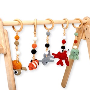 Wooden Baby Gym for Toddler, Baby Gym frame and 5 pieces Hanging toys Set, Baby Play Gym with Montessori Mobile