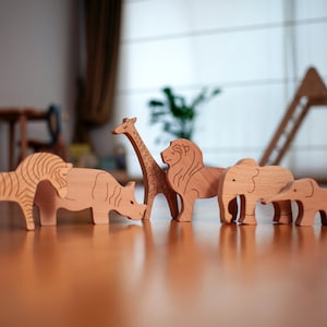 Montessori Baby Spielzeug, Kleinkind Holzspielzeug, Holz Safari Tiere, Kleinkind Geschenk