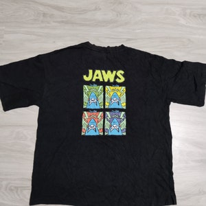 Vintage y2k jaws movie