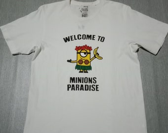 The minion tshirt size L