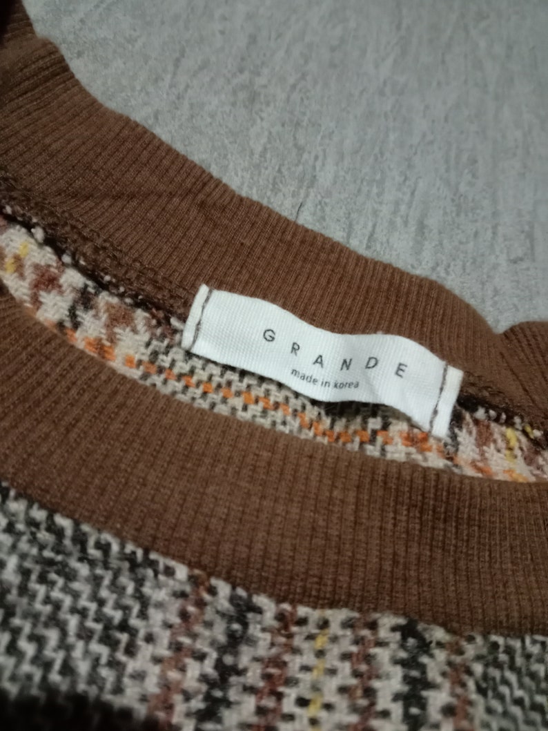 Vintage sweetshirt image 7