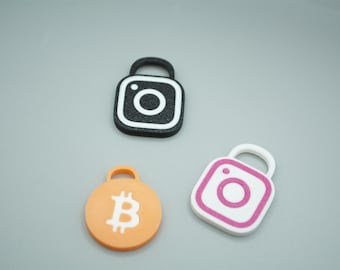 Custom NFC Smart Keychain: Tap to Share Social Media Links