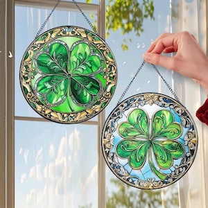 Four Leaf Clover Glass Suncatcher, Shamrock Suncatcher, Shamrock Window Hangings, St. Patrick&#39;s Day Decoration, Shamrock Gifts, Irish Decor
