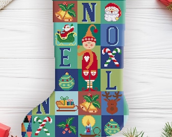 以下が含まれることがあります： 「NOEL」の文字とサンタ、ベル、トナカイなどのお祝いのイメージが特徴のパッチワークデザインのクリスマスストッキング。ストッキングは布製で、ユニークなステッチパターンです。