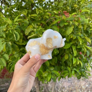Customizable Handmade Resin Elephant Beauty Blender Holder/Trinket Tray
