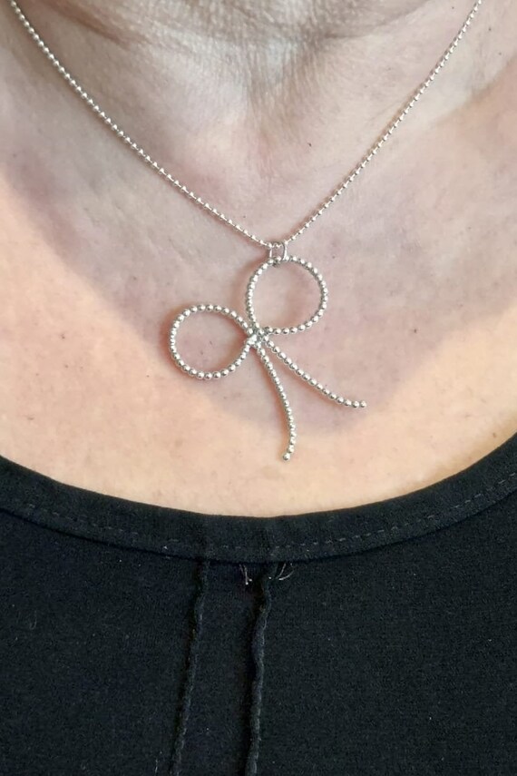 ネックレス・ペンダント Pearl Bow silver Necklace Silver Pearl Bow Pendant and Chain - Etsy