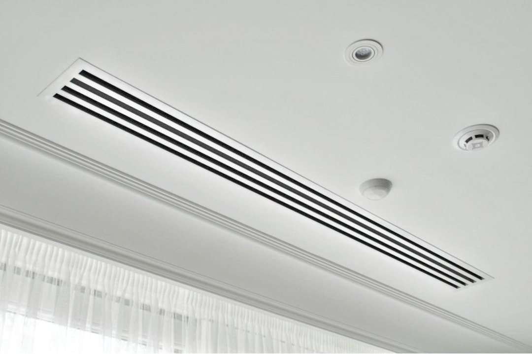 Adjustable Linear Slot Diffuser for Wall and Ceiling Vent Airflow ...