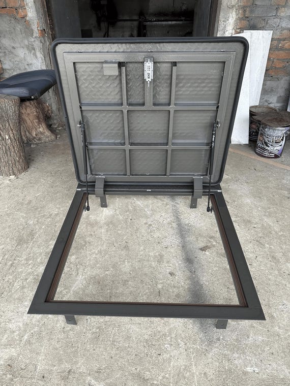 ほぼ新品　CLASS GYATEI 70200円購入　堀切　manhole PROJECT JAPAN - Osaka Castle, Japan - Sewer Cover Doormat