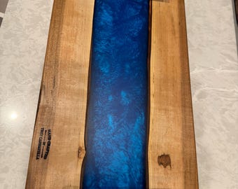 custom epoxy charcuterie board serving tray