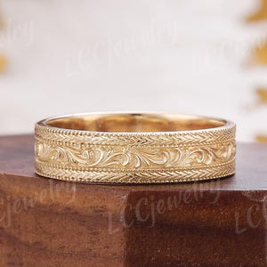 Anillo de boda personalizado para hombre con diseño de hoja, estilo vintage, 5 mm de ancho, en oro amarillo macizo, anillo de compromiso inspirado en la naturaleza para él, anillo de boda personalizado.