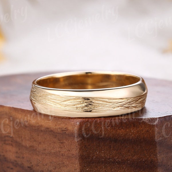 Nature Inspired Wood Grain Wedding Band Yellow Gold Bark Men Ring Minimalist Stackable Matching Rings Handmade Anniversary Ring for Men