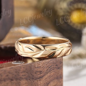 Vintage Leaf  Design Wedding Band Mens Yellow Gold Nature Inspired Straight Wedding Stacking Matching Bridal Ring Anniversary Gift For Men