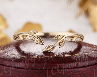 Vintage Moissanite Curved Wedding Band Diamond Stacking Matching Ring Gold Nature Inspired Leaf Wedding Band Custom Ring For Women