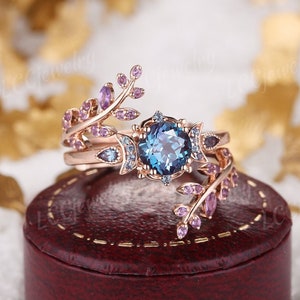 Vintage Alexandrite Engagement Ring Set Rose Gold Sailor Moon Inspired Wedding Ring Set Leaf Amethyst Enhancer Wedding Band Rings For Women