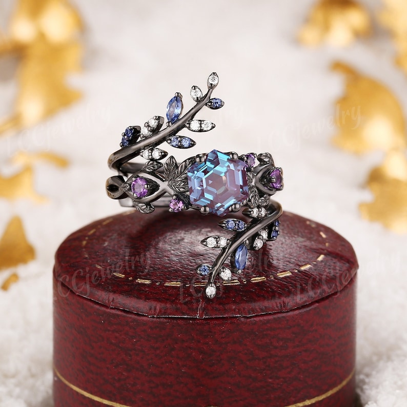 Vintage Alexandrite Floral Engagement Ring Set Gothic Black Gold Amethyst Wedding Ring Leaf Sapphire Enhancer Wedding Band Rings For Women image 1