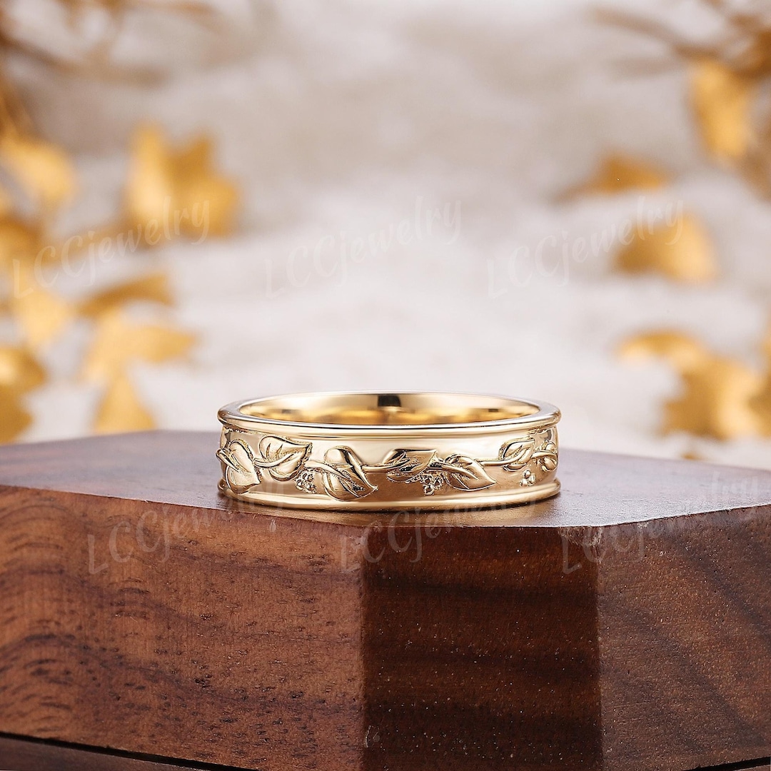 Men's Rings Leaf Pattern 5mm Unique Leaf Wedding Band Mens Yellow Gold Nature Inspired Leaf ...