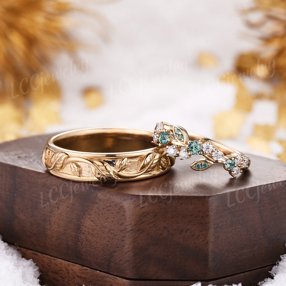 Juego de 2 anillos de hojas para hombre y mujer, alianza de boda, anillo de  compromiso floral de zafiro verde, juego de anillos de boda, joyería hecha  a mano. - Etsy México, image size:1000x1000