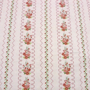 Quilting Patchwork Sewing Fabric Gentle Garden Floral Border Pink 50x55cm Fq