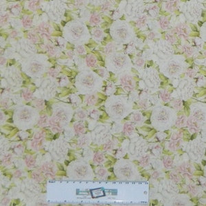 Quilting Patchwork Sewing Fabric Romantic Floral Pale Pink 50x55cm Fq