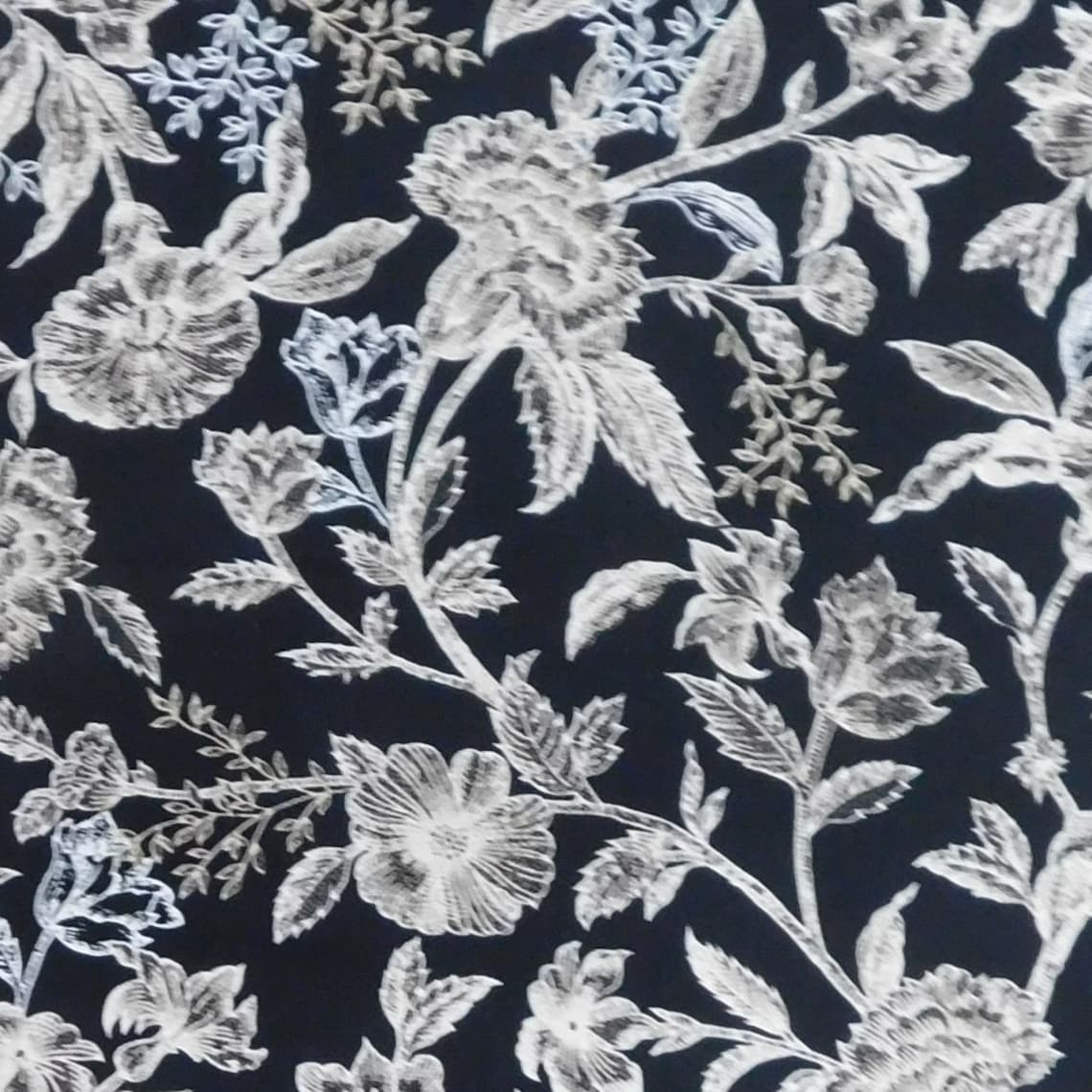 Quilting Patchwork Sewing Fabric Black Floral 50x55cm FQ - Etsy