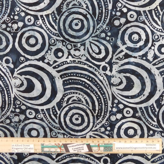 Quilting Patchwork Stoff Batik Schwarz Grau Wirbel 50x55cm FQ