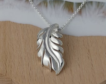 Sterling Silver Highly Polished Oak Leaf Necklace