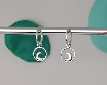 Pendientes de aro con ondas de plata