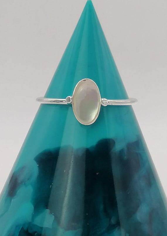 Bague En Argent Jolie - Occasion, état Porté, Couleur Argenté, Détails à Voir Description