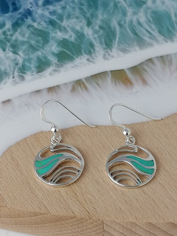 Silver wave earrings outlet