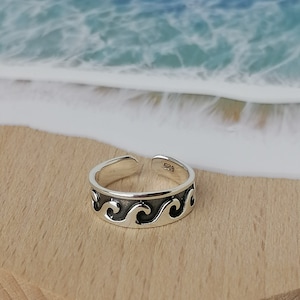 Sterling Silver Oxidised Wave Toe Ring