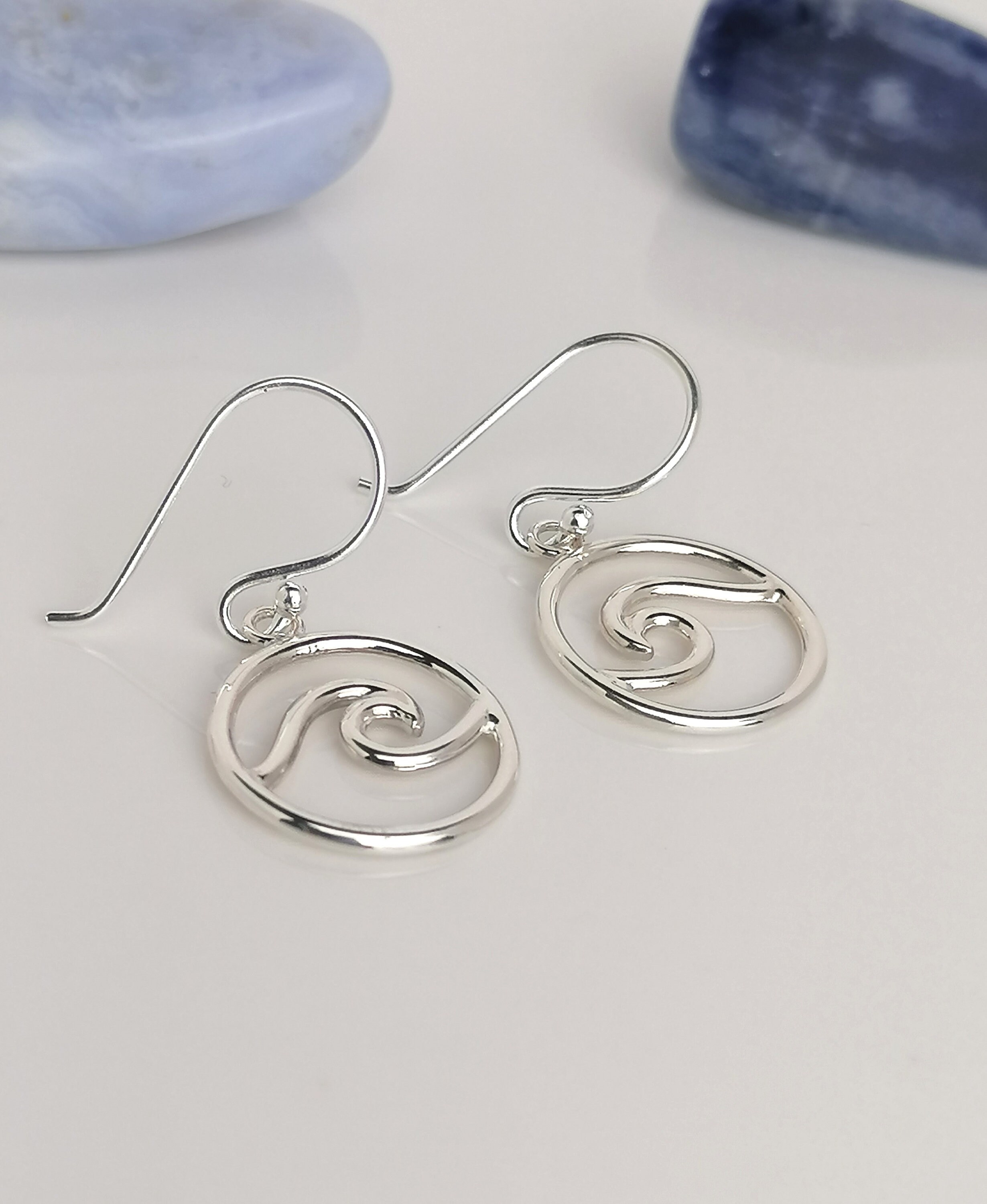 Orecchini a forma di onda in argento Sterling 925, con onde da spiaggia