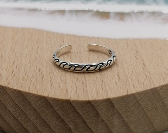 Sterling Silver Small Wave Toe Ring