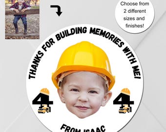 Fotostickers: bouwmuts op maat gepersonaliseerd voor verjaardagsfeestjes