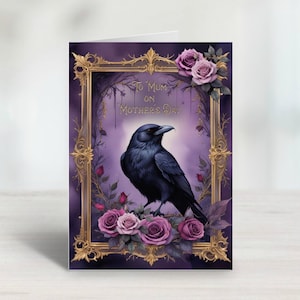 Tarjeta personalizada para el Día de la Madre en formato A5 con diseño de cuervo morado. Personalizable por dentro y por fuera si lo deseas. Envío por primera clase.